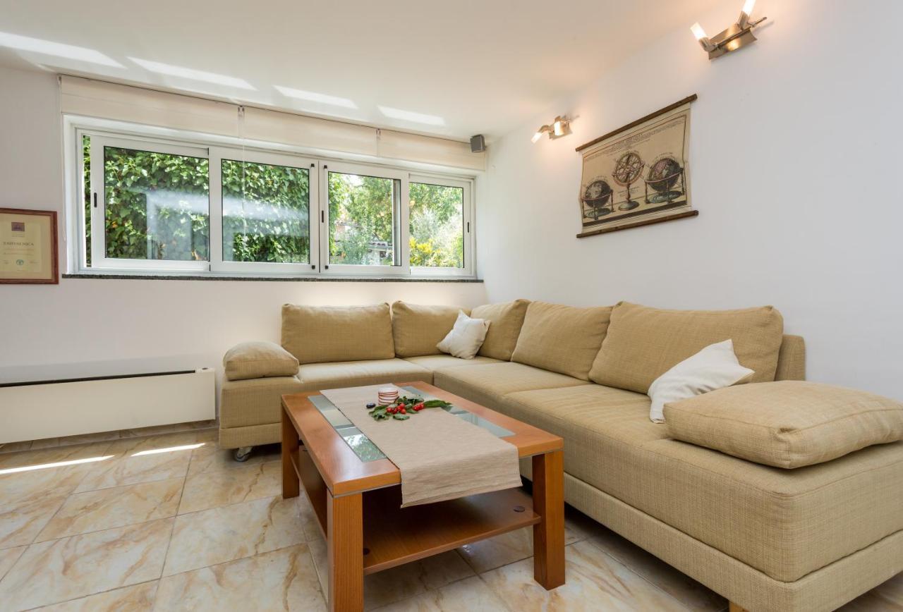 Molnar Resort Apartment Sergej Brzac Eksteriør bilde