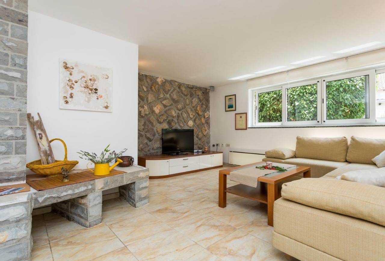 Molnar Resort Apartment Sergej Brzac Eksteriør bilde