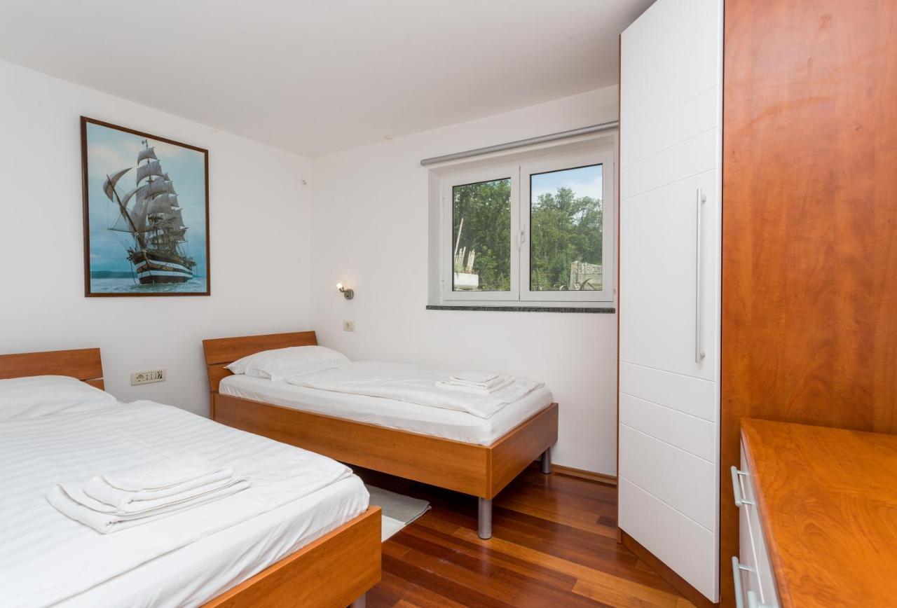 Molnar Resort Apartment Sergej Brzac Eksteriør bilde