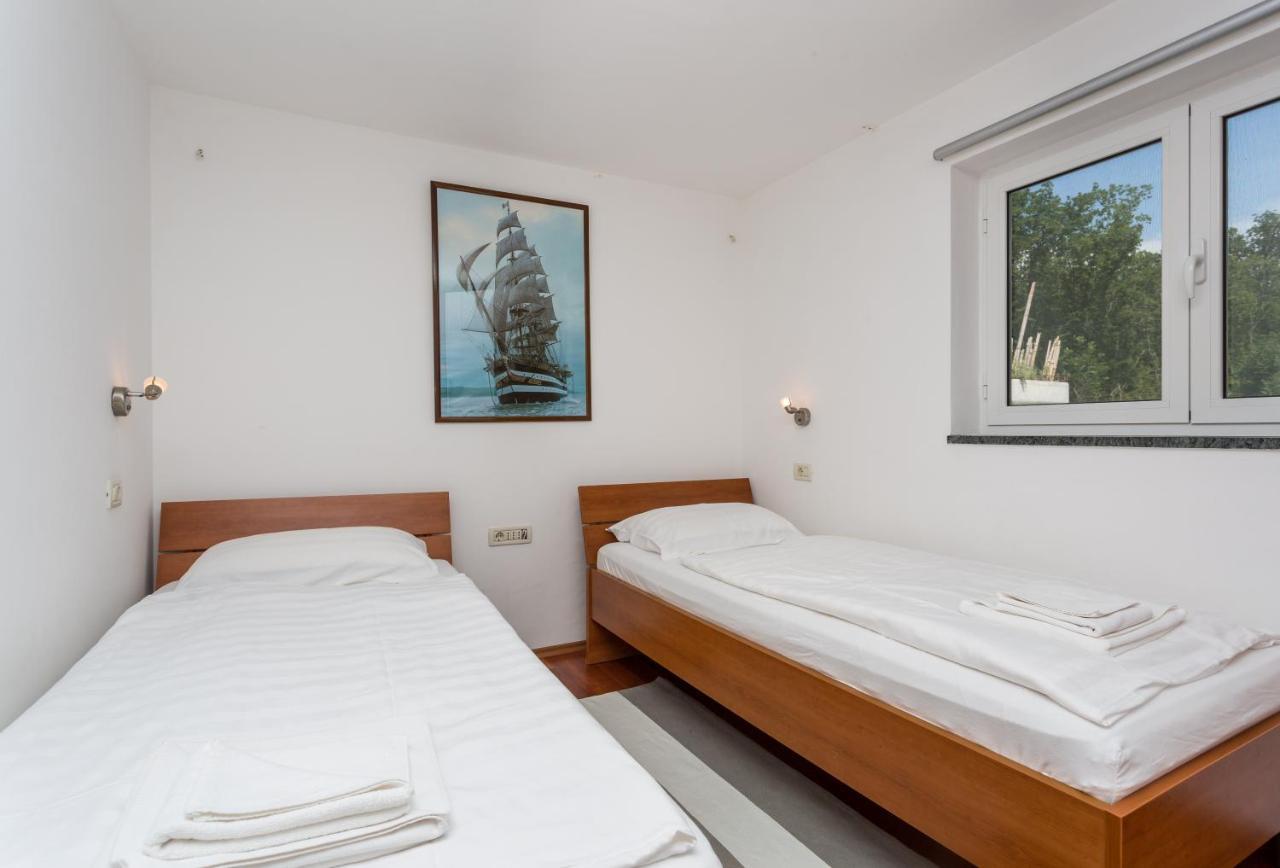 Molnar Resort Apartment Sergej Brzac Eksteriør bilde